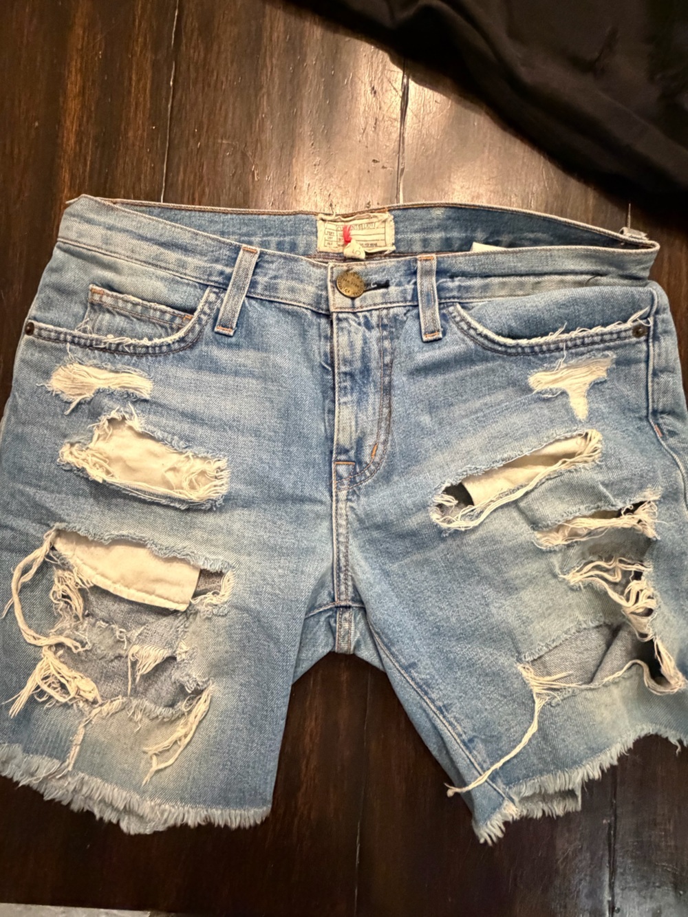 Current/Elliott Light Blue Distressed Denim Shorts size 25 | 7” inseam